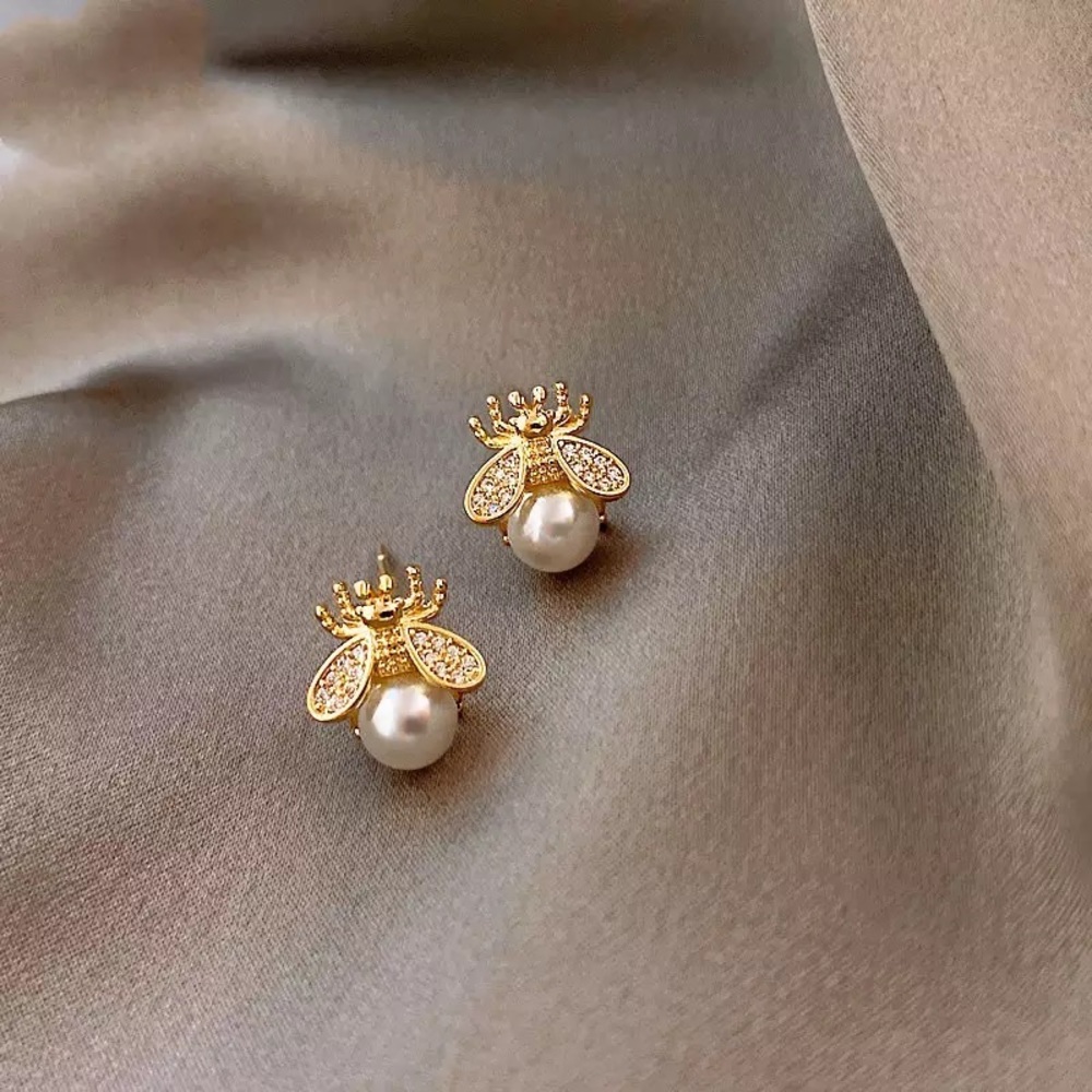 🐝Bee Earrings bee earrings bee earrings Bee Pearl stud Earrings